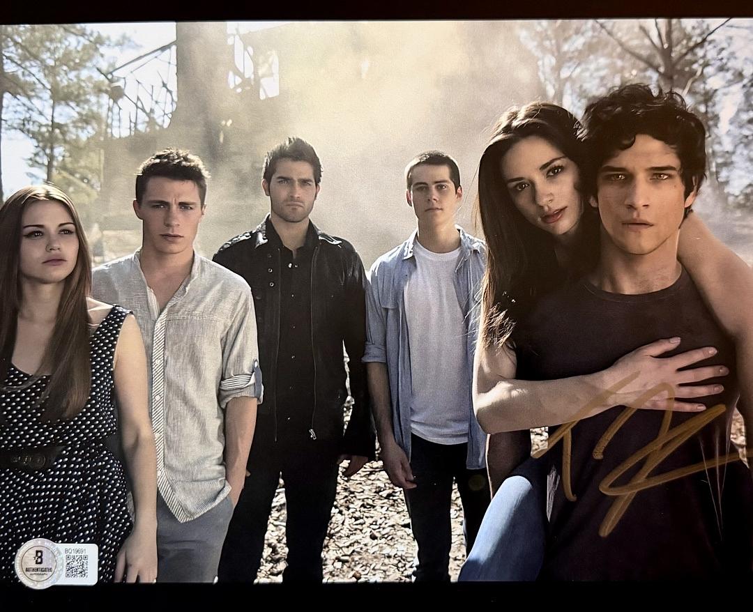 Tyler Posey signed 8x10 (Teen Wolf) Beckett COA